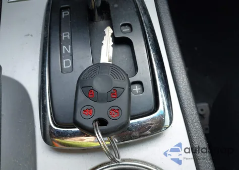 2010 Mercury Milan Premier из США, поврежденный, VIN 3MEHM0JG2AR659636